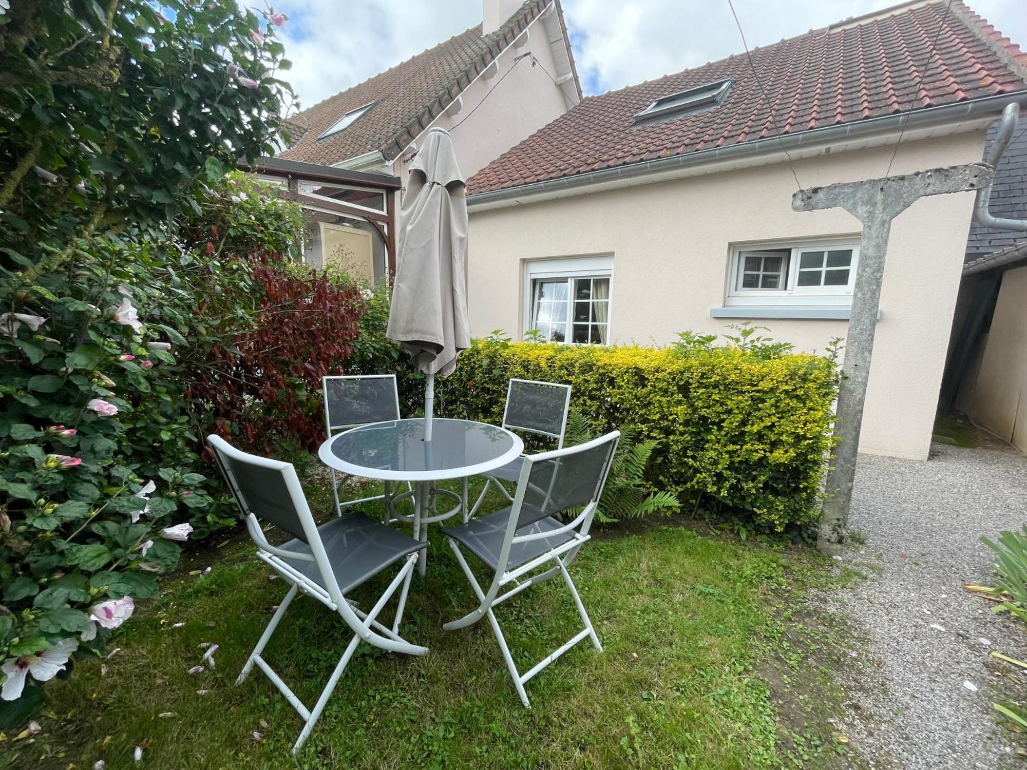 Loft Agreable Villa Arrest Bagian luar foto